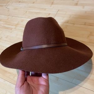 Free shipping: stylish brown wool hat never worn